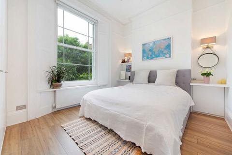 2 bedroom flat to rent, Pembridge Villas, London W11