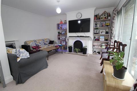 2 bedroom maisonette for sale, Tile Cross Road, Birmingham B33