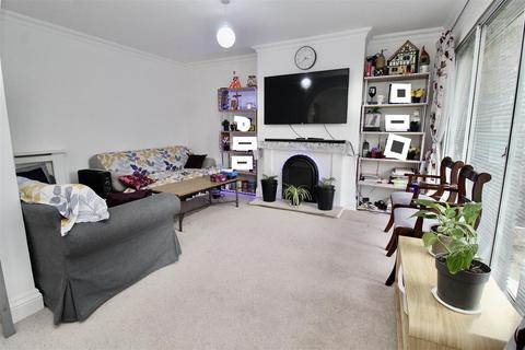 2 bedroom maisonette for sale, Tile Cross Road, Birmingham B33