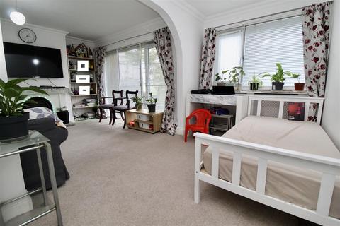 2 bedroom maisonette for sale, Tile Cross Road, Birmingham B33
