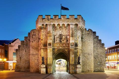 undefined, Back Of The Walls, Southampton