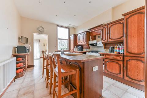 6 bedroom semi-detached house for sale, St Helens Crescent, Norbury, London, SW16