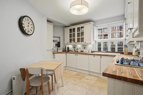 2 bedroom apartment for sale, Heatcroft, Hampstead Way, London, NW11