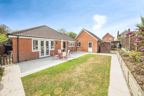 3 bedroom detached bungalow for sale, Old Heath Road, Colchester