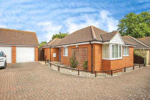 3 bedroom detached bungalow for sale, Old Heath Road, Colchester