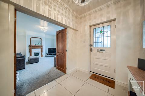 5 bedroom semi-detached house for sale, Harborne Road, Oldbury B68