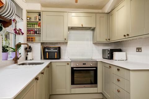 2 bedroom semi-detached house for sale, Cranmer Walk, Crawley