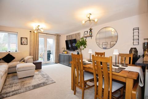 3 bedroom semi-detached house for sale, Red Kite Way, High Wycombe
