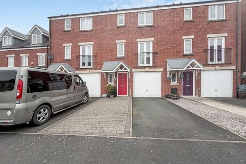 4 bedroom townhouse for sale - Glaramara Drive, Carlisle CA2