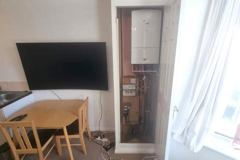 undefined, Flat 1, 22 George Street, Reading, Berkshire, RG1 7NT