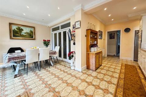 4 bedroom semi-detached house for sale, Tidford Road, Welling DA16