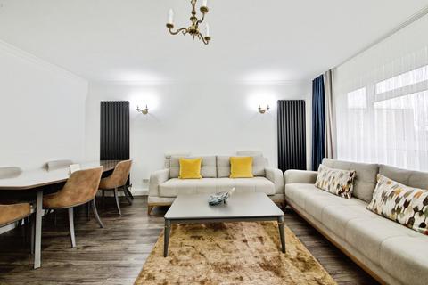 2 bedroom flat for sale, Windsor Court, LONDON, London, N14