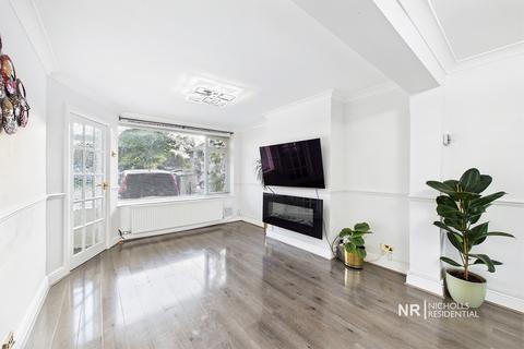 2 bedroom semi-detached house for sale, Cricketers Close, Chessington, Surrey. KT9