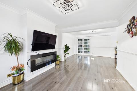 2 bedroom semi-detached house for sale, Cricketers Close, Chessington, Surrey. KT9