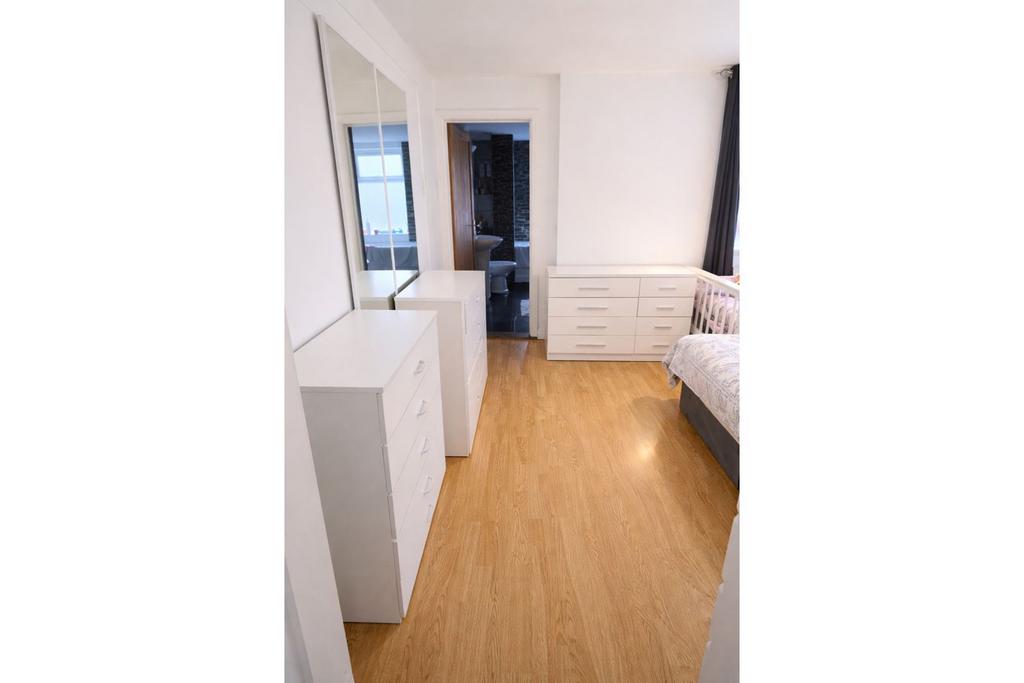 En-suite One