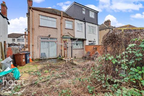 3 bedroom semi-detached house for sale, Geneva Gardens, ROMFORD