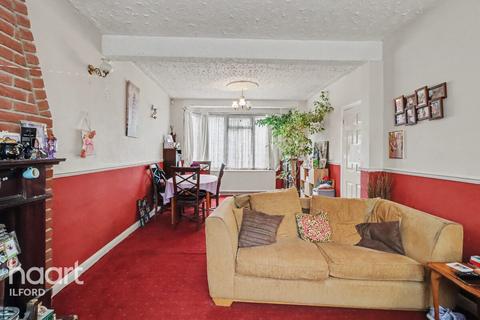 3 bedroom semi-detached house for sale, Geneva Gardens, ROMFORD