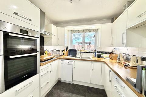 3 bedroom bungalow for sale, Columbine Close, Christchurch BH23