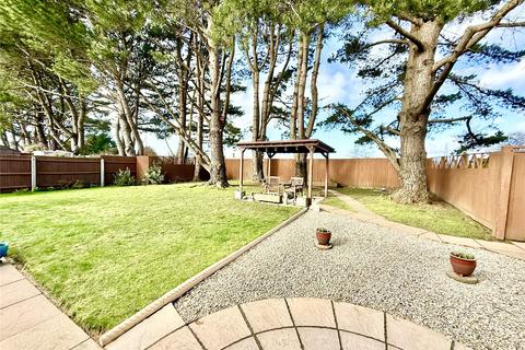 3 bedroom bungalow for sale, Columbine Close, Christchurch BH23