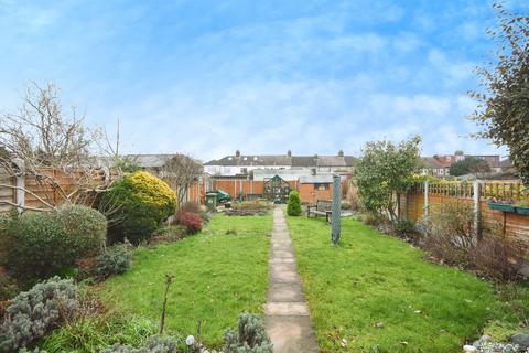 3 bedroom end of terrace house for sale, Stanley Avenue, Romford