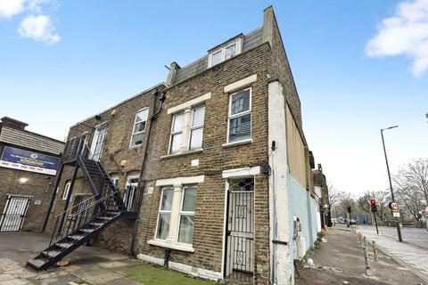 2 bedroom flat for sale, Wagner Street, London SE15
