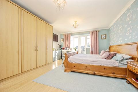 undefined, Litchfield, Harwich