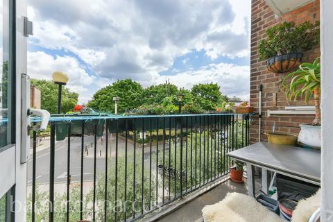 2 bedroom flat for sale, Patmore Estate, LONDON