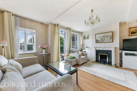 2 bedroom flat for sale, Patmore Estate, LONDON