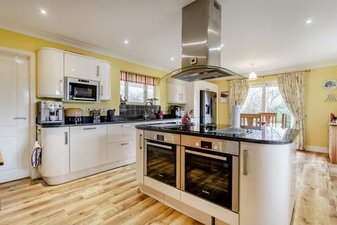 5 bedroom detached house for sale, Cavell Close, Bawdsey, Woodbridge