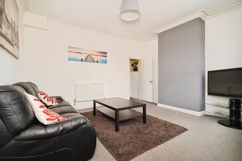 3 bedroom terraced house for sale, Victoria Street, Moldgreen, Huddersfield