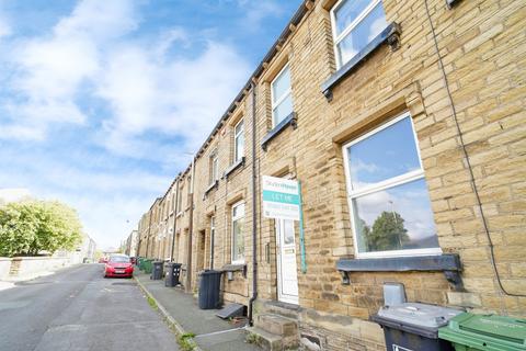 3 bedroom terraced house for sale, Victoria Street, Moldgreen, Huddersfield