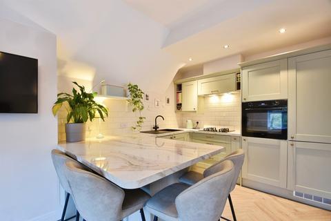 undefined, Harlow Moor Drive, HARROGATE
