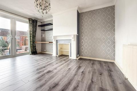 2 bedroom semi-detached bungalow to rent, Newbolt Road, Paulsgrove,