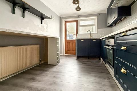 2 bedroom semi-detached bungalow to rent, Newbolt Road, Paulsgrove,