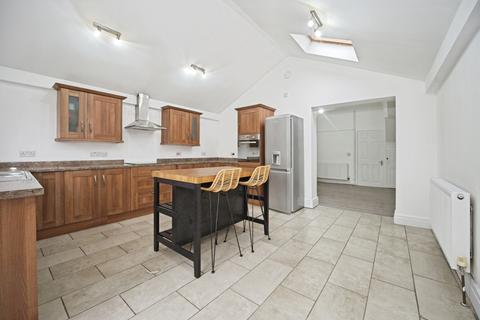 3 bedroom end of terrace house for sale, Collingwood Road, Newport, NP19