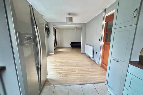 3 bedroom house to rent, Lammas Gardens, NOTTINGHAM
