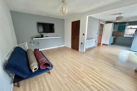 3 bedroom house to rent, Lammas Gardens, NOTTINGHAM