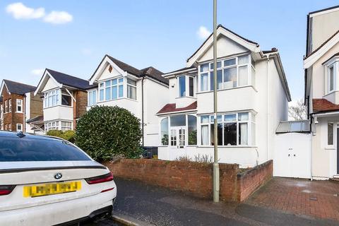 3 bedroom detached house for sale, Pank Avenue, Barnet