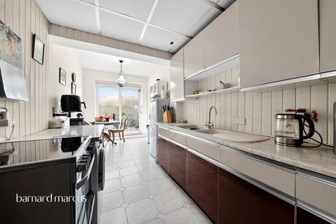 3 bedroom detached house for sale, Pank Avenue, Barnet