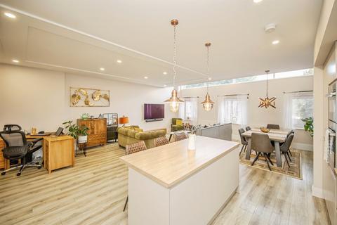 2 bedroom apartment for sale, Bergholt Road, Colchester