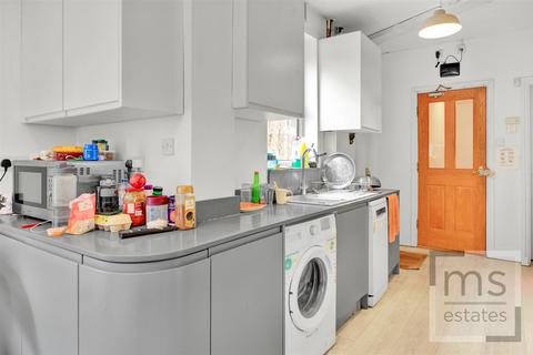 undefined, Gregory Avenue, Nottingham NG7