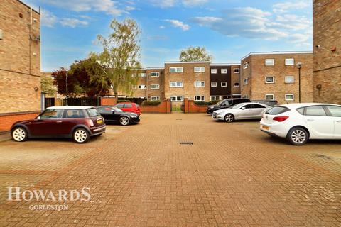 1 bedroom flat for sale, Elder Green, Gorleston