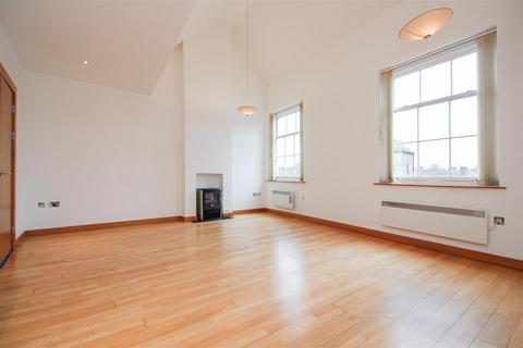2 bedroom flat to rent, City Gardens, Canterbury, Kent, CT1