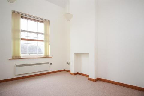 2 bedroom flat to rent, City Gardens, Canterbury, Kent, CT1