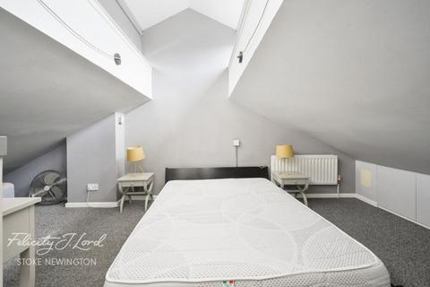 1 bedroom flat for sale, Carysfort Road, London, N16