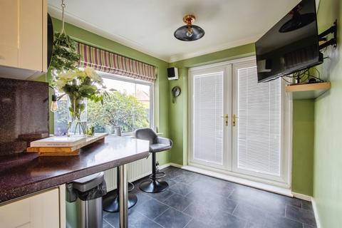 4 bedroom semi-detached house for sale, Tranquility Avenue, Leeds