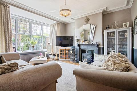 4 bedroom semi-detached house for sale, Tranquility Avenue, Leeds