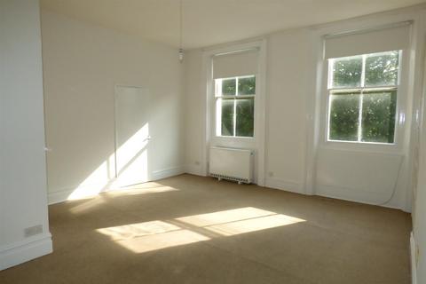 Studio to rent, Norfolk Terrace, Brighton