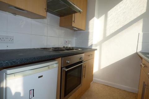 Studio to rent, Norfolk Terrace, Brighton
