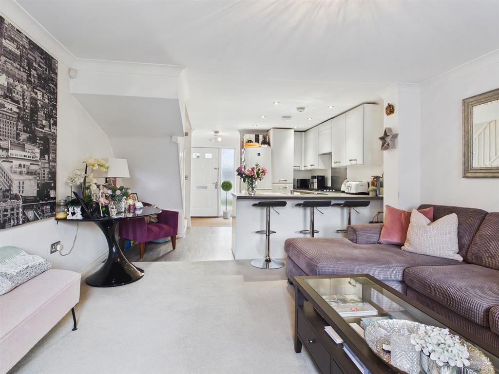 Lounge/Kitchen